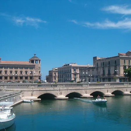 Holiday home Syracuseapartments Isonzo Di Siracusa Stupendo Appartamento Vicino Ad Ortigia E A 200M Dal Mare *